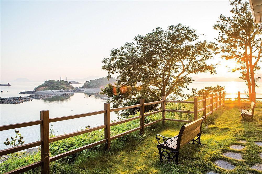 Hidden Bay Hotel Yeosu Exterior foto